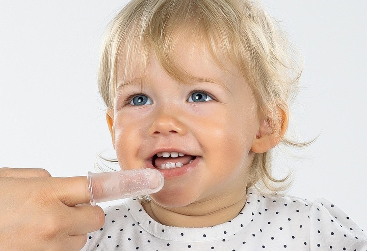 Actual product image Reer Finger Toothbrush (Soft, 2 x)