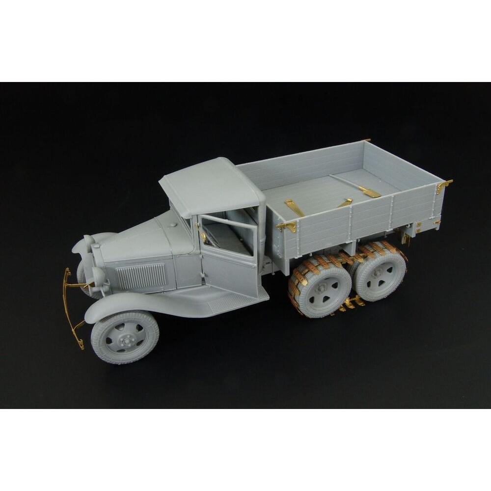 Hauler GAZ-AAA ( Miniart )