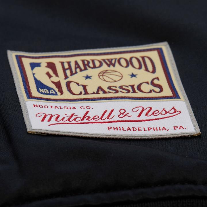 Produktbild Mitchell & Ness M&N Satin Bomber Jacke - MAXXED Toronto Raptors Carter - XL (XL)