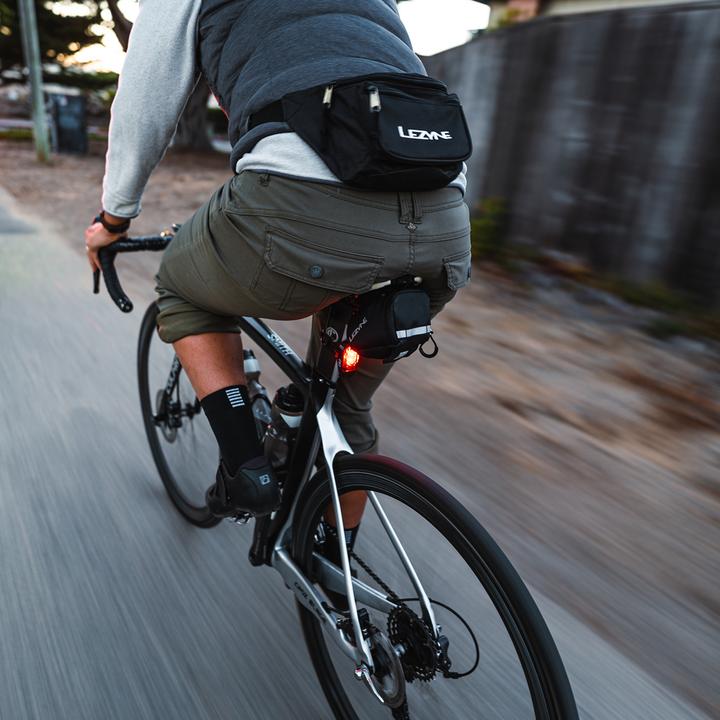 Produktbild Lezyne M-Caddy (0.50 l, Satteltasche)