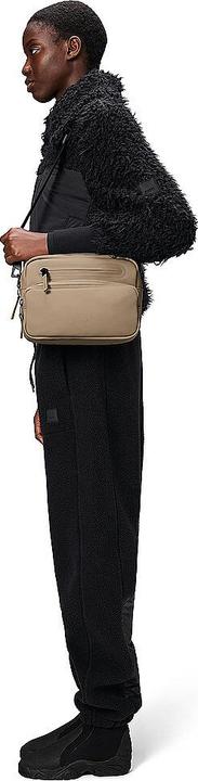 Actual product image Rains Umhängetasche CARGO BOX BAG W3