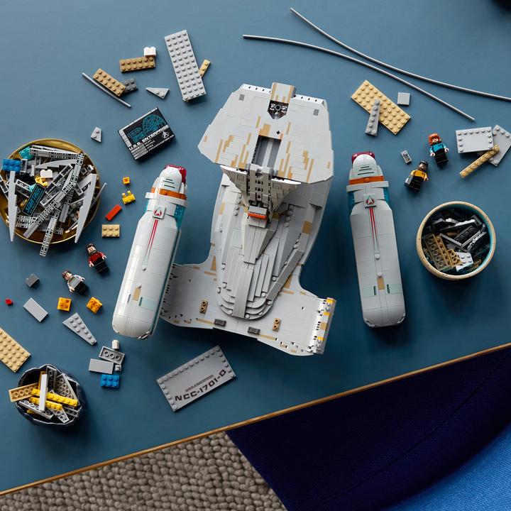 Productafbeelding LEGO Star Trek U.S.S. Enterprise NCC-1701-D (10356, LEGO Icons)