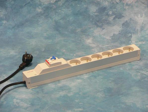 Actual product image Schroff Power strip (6x)