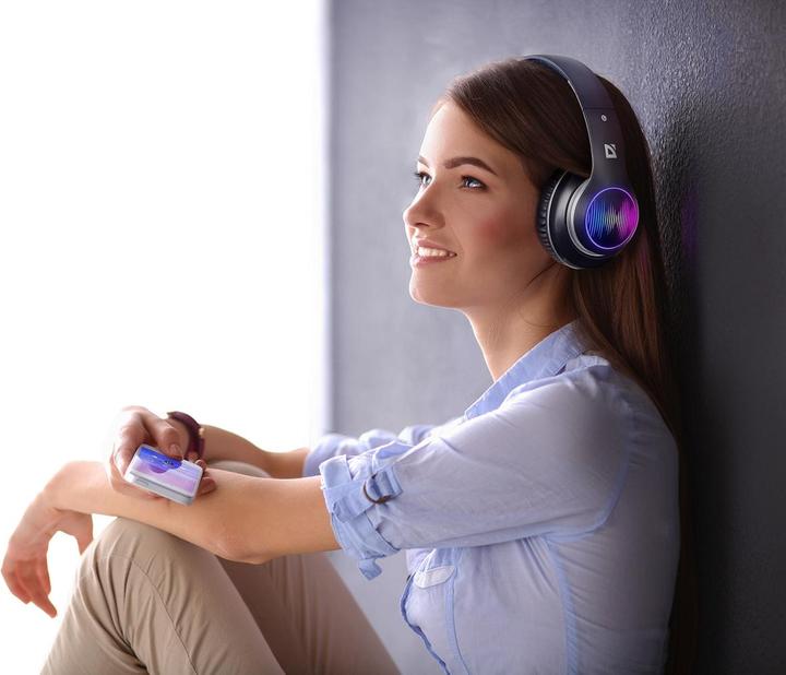 Actual product image Defender Bluetooth In-Ear Headphones with Microphone FREEMOTION B545 black (No noise cancellation, 8 h, Wireless)