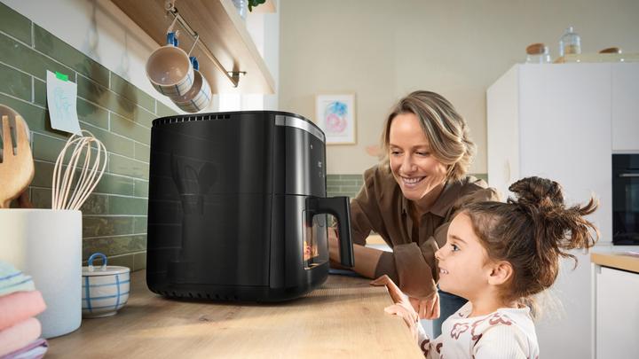 Actual product image Bosch Hausgeräte Series 6, Air Fryer, black