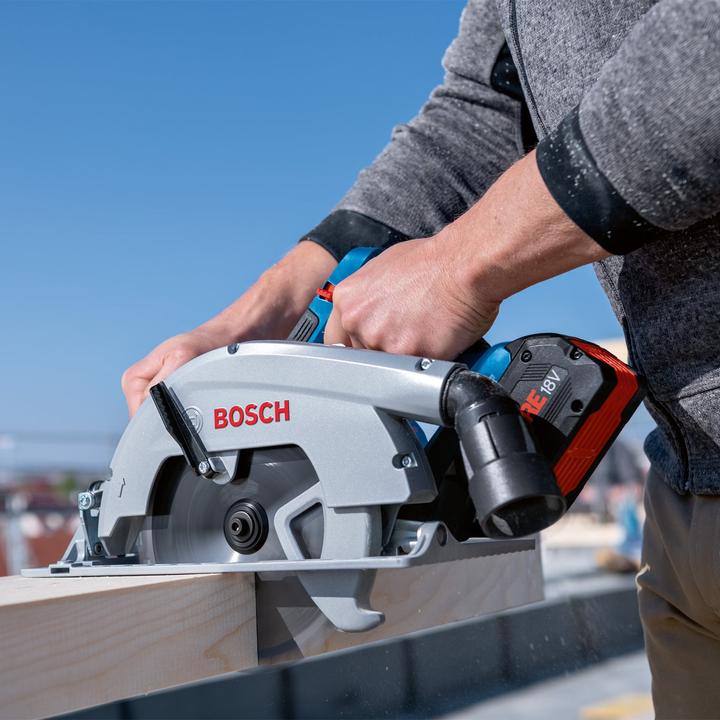 Image du produit Bosch Professional Scie circulaire portative sans fil 18V-70 L (L) (06016B9001)