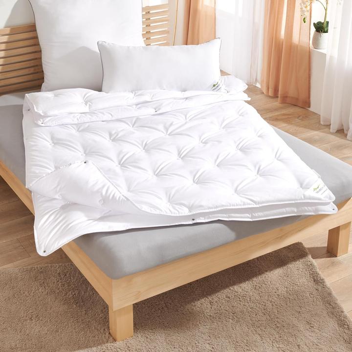 Produktbild Traumschlaf Down Touch Vierjahreszeiten (1225 g, Polyester, 200 x 155 cm)