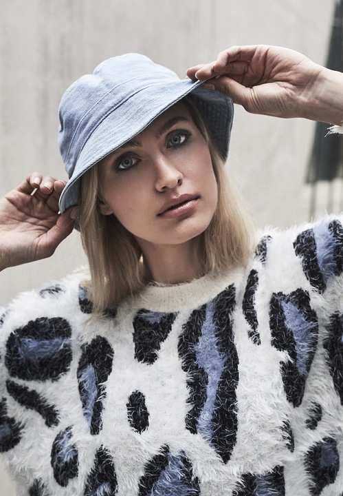 Actual product image Flexfit Denim Bucket Hat (One size)