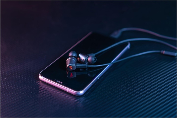 Actual product image ASUS Rog Cetra (Wireless)