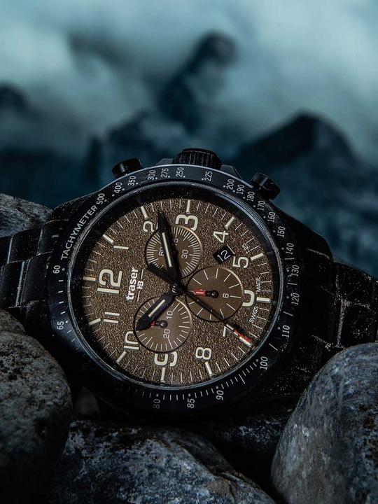 Actual product image Traser P67 Officer Pro Chrono (Chronograph, 46 mm)