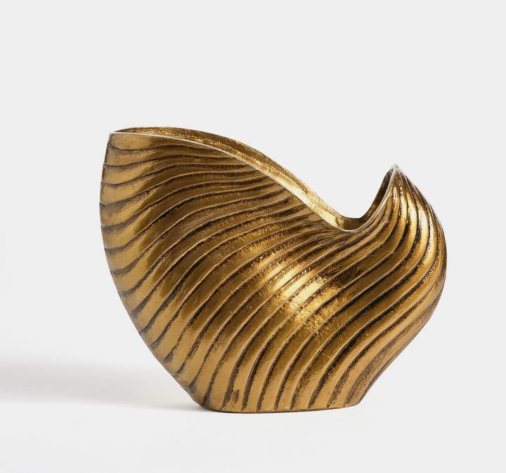 Hanah Home Oyster Decorative Object