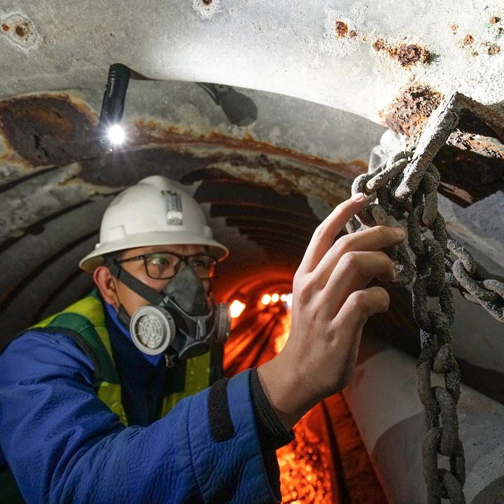 Actual product image Fenix Headlamp HM61R V2.0 Black (1600 lm)