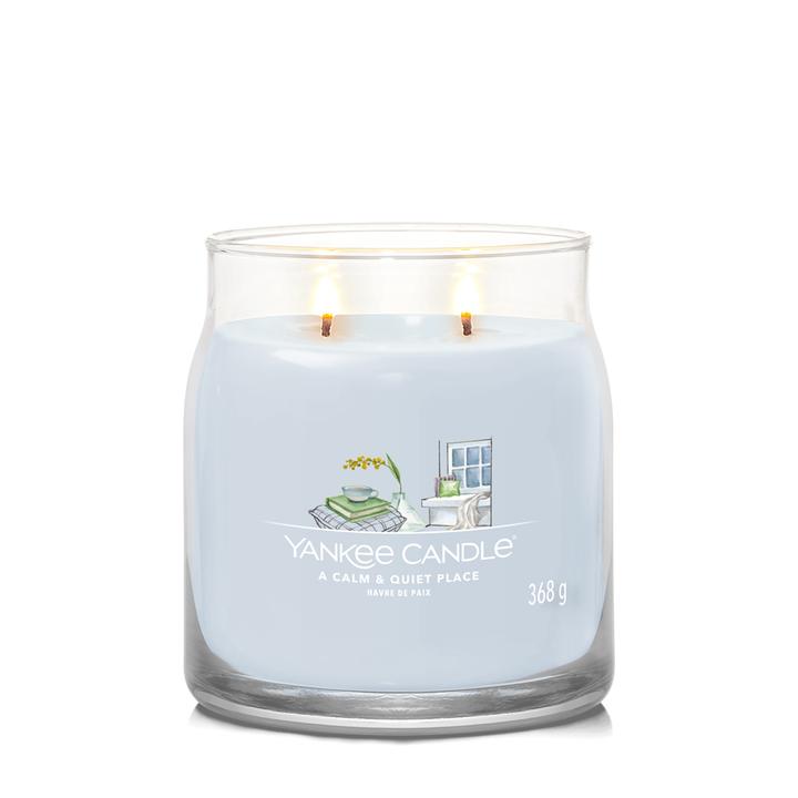 Actual product image Yankee Candle Duftkerze Calm & Quiet Place Signature Medium Jar