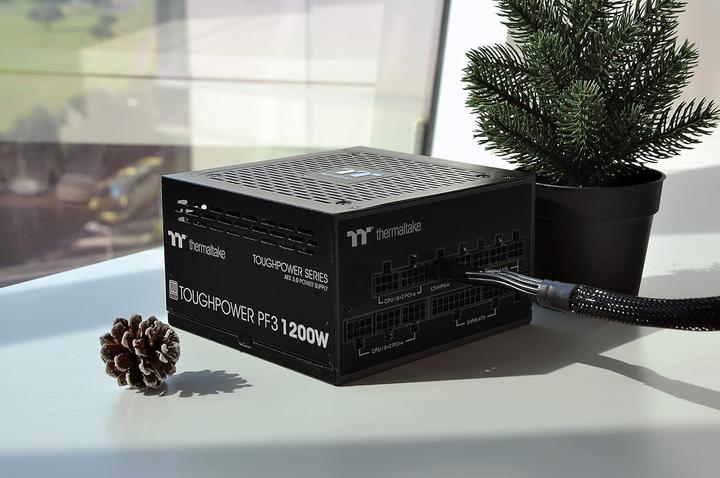 Actual product image Thermaltake ToughPower PF3 1200W Gen 5 Power Supply ATX 3.0 80+ Platinum PCle 5.0 (1200 W)