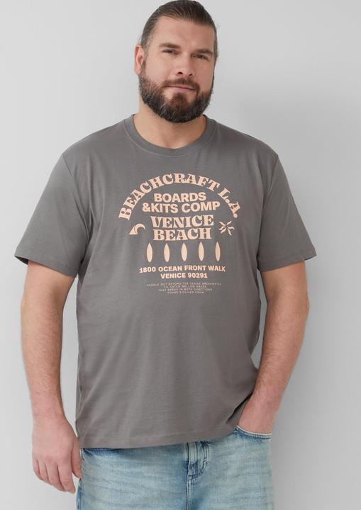 Produktbild S.Oliver T-Shirt Baumwoll-T-Shirt mit Crewneck und Artwork (XXL)