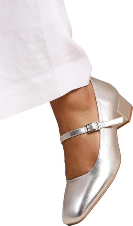 Actual product image Where's That From Womens/Ladies Oslo Square Toe Wide Low Block Heel Court Shoes (39)