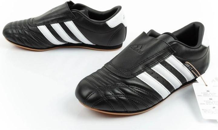 Actual product image Adidas Taekwondo Sneaker Damen (40)