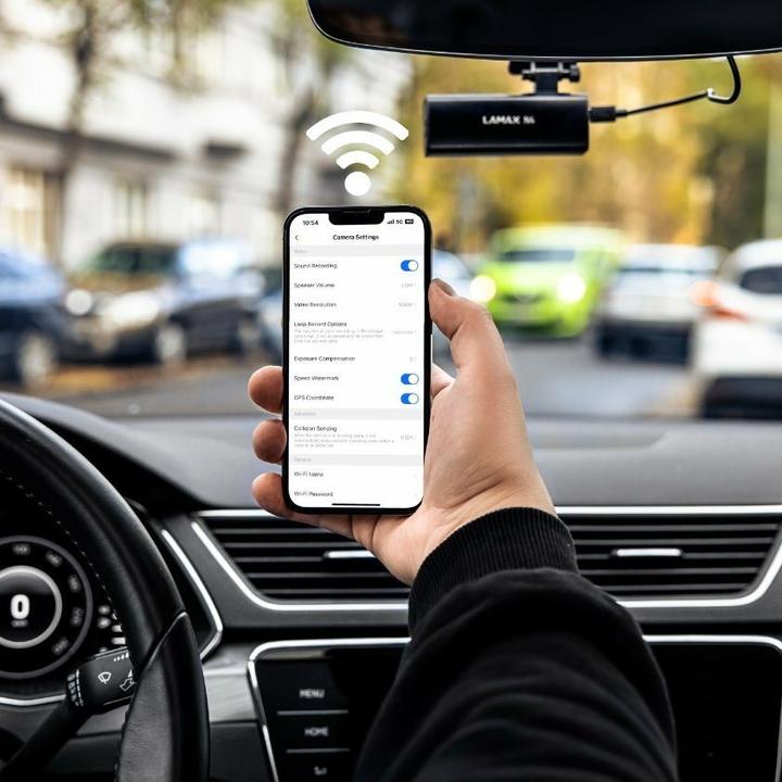 Produktbild Lamax VIDEOREKORDER N4 LMXN4 AUTOKAMERA FULLHD 1920X1080 (Bluetooth, Eingebautes Display, Eingebautes Mikrofon, GPS-Empfänger, WLAN, Full HD)