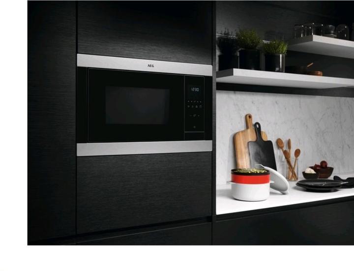 Image du produit AEG MSB2547D-M (25 l)