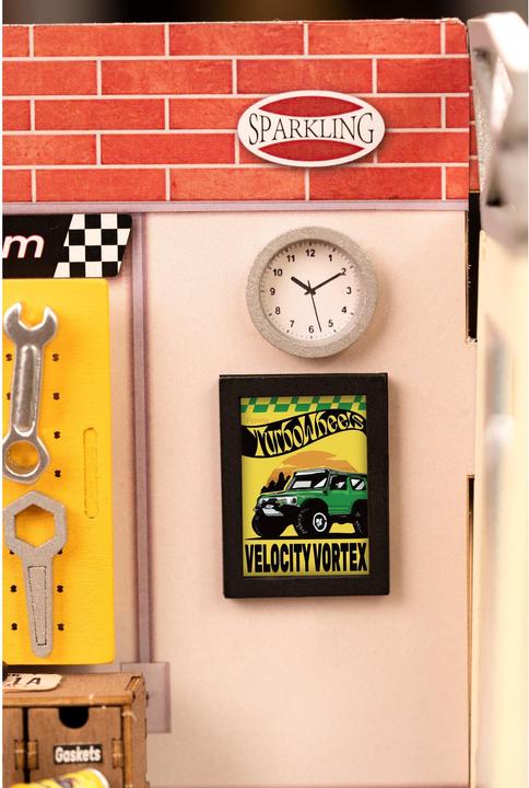 Actual product image Rolife Garage Workshop - Miniature house