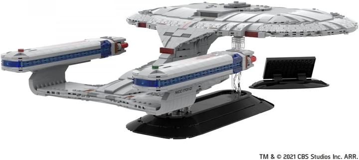Actual product image Blue Brixx 104184 Star Trek USS Enterprise NCC-1701-D
