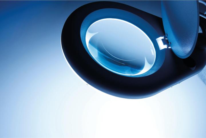 Productafbeelding FixPoint Koud licht LED loeplamp 127 mm lens en 5 dioptrie 960 lumen