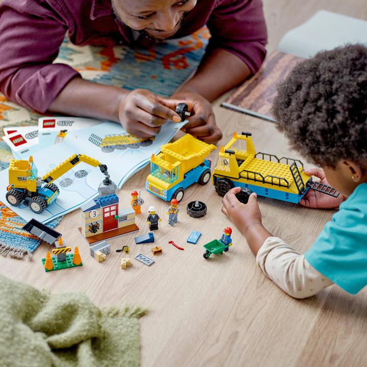 Image du produit LEGO Véhicules de construction et grue avec boule de démolition (60391, LEGO City)