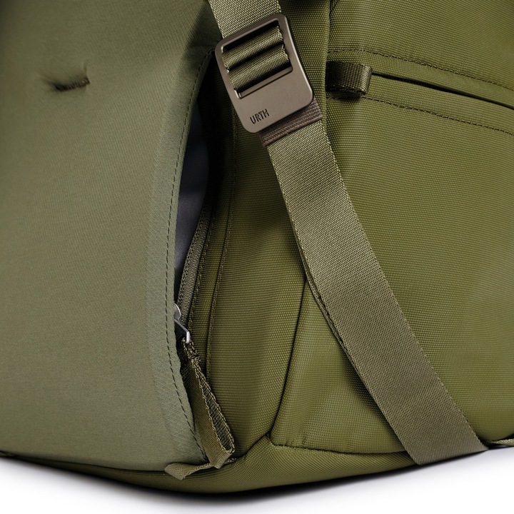 Actual product image Urth Arkose 20L Backpack (Green) (Photo backpack, 20 l)