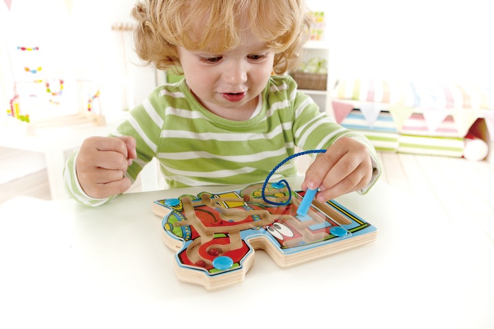Image du produit Hape Choo Choo suit le train de l'amusement