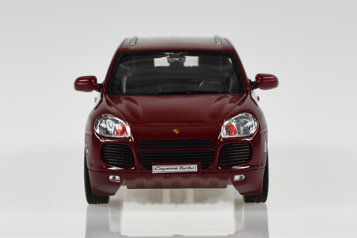 Produktbild Welly Porsche Cayenne Turbo