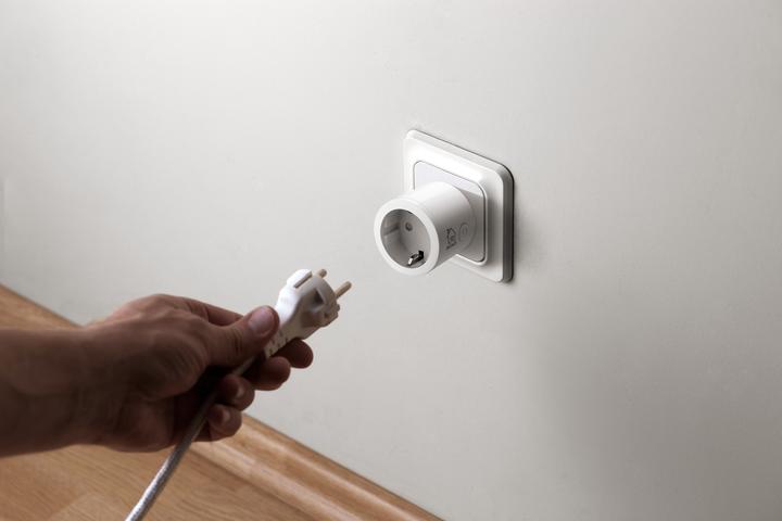 Actual product image Deltaco SH-P01