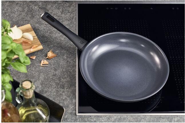Actual product image Zwilling Madura Plus Ceramic Fry Pan (28 cm, Frying pan, Aluminium)