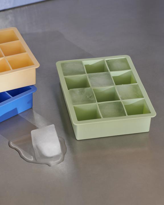 Actual product image HAY - Ice Cube Tray XL - Peach
