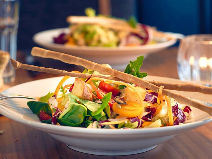 Produktbild Smartbox Geburtstag für Geniesser mit 1 Abendessen für 2 Personen in der Schweiz (2 Personen)