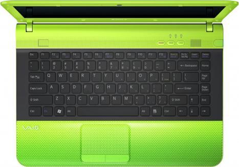 Produktbild Sony VAIO VPC-EA4S1E/G, i3 380M, 14" HD, ATI, Grün (14", 4 GB, CH)