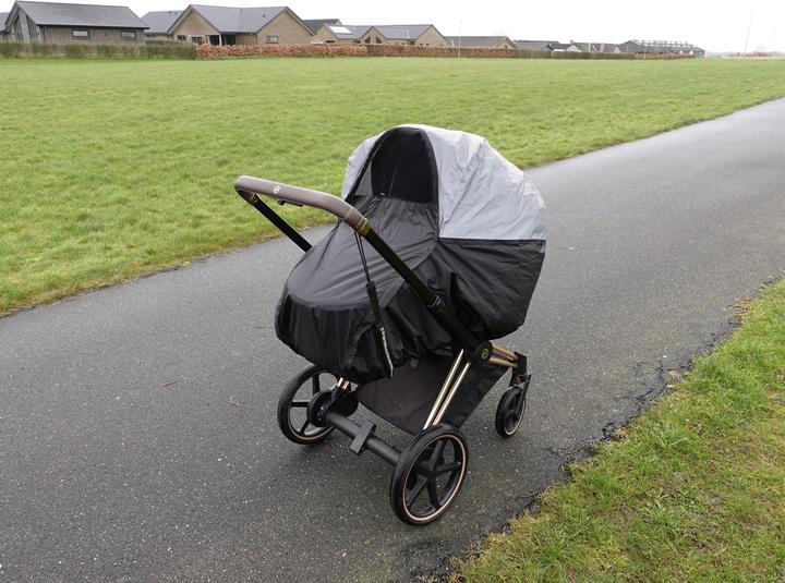 Actual product image Baby Dan BabyDan - Super Safe Rain Cover - Combi Black - 80 cm