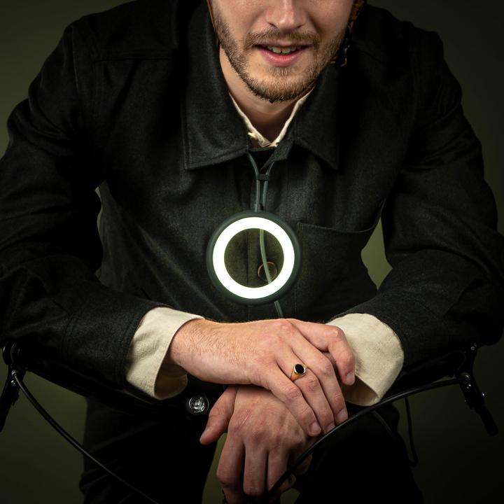 Actual product image Bily Original - Light with USB connection - Dark green (1375 lm)