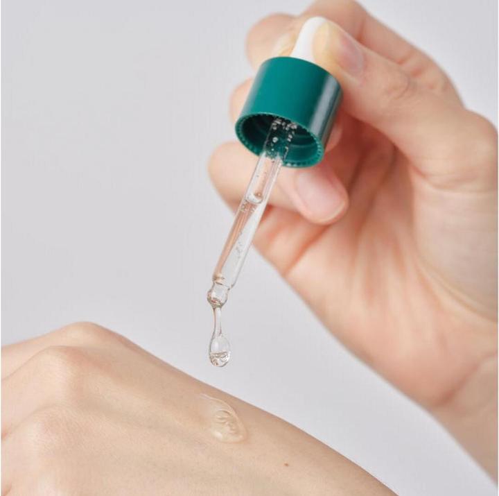 Produktbild Round Lab - Pine Calming Cica Ampoule (30 ml)