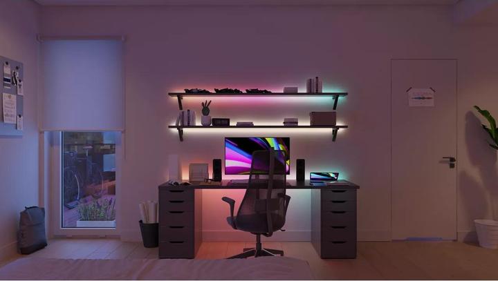 Actual product image Philips Essential Gradient Lightstrip (Multicoloured, 500 cm, Indoor)