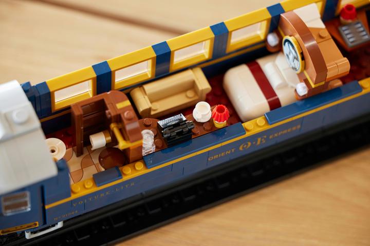 Immagine prodotto LEGO 21344 L'Orient Express (21344, LEGO Ideas, Set LEGO rari)