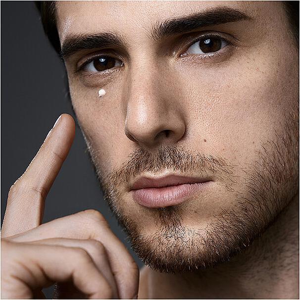 Actual product image Shiseido Total Revitalizer Eye (re) (Crème, 15 ml, Day + Night)