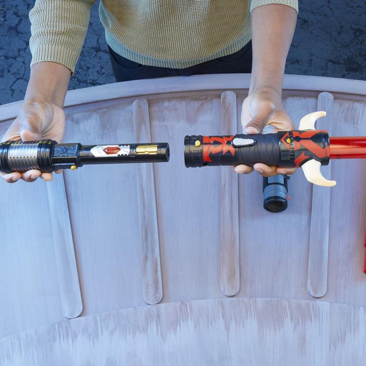 Produktbild Hasbro Lightsaber Forge Darth Maul