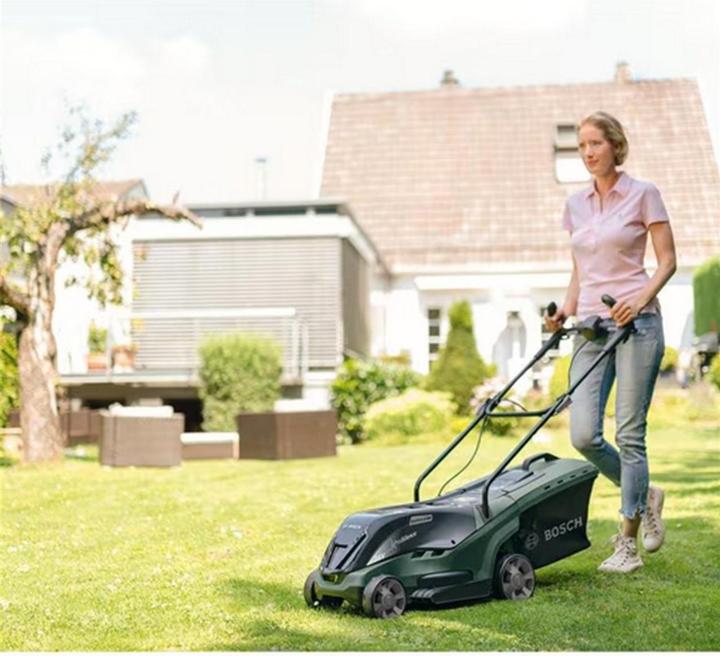 Actual product image Bosch Home & Garden Rotak 36-550 (Rechargeable battery operated)