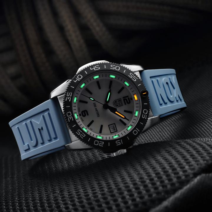Actual product image Luminox PACIFIC DIVER 3120M SERIES (Diving watch, 39 mm)