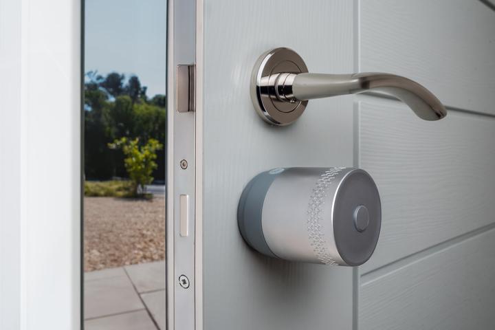 Actual product image Yale Linus Smart Lock L2 Lite (Electronic numerical code)