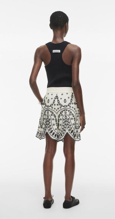 Image du produit Rouge Edit Stickerei Shorts (40)