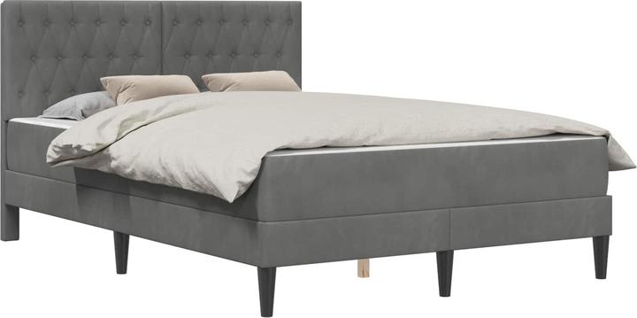 Gris foncé