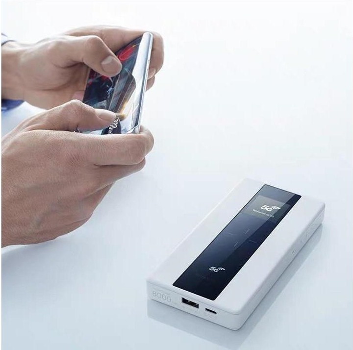 Produktbild Huawei E6878-370 5G Hotspot Mobile WiFi Pro (8000 mAh)