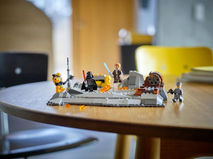 Produktbild LEGO 75334 Obi-Wan KenobiTM vs. Obi-Wan KenobiTM Darth Vad (75334, LEGO Star Wars)