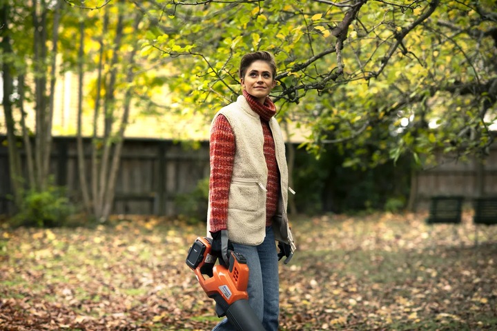 Image du produit Husqvarna Souffleur de feuilles sans fil 230iB (Fonctionnement sur batterie, Aspirateurs à feuilles)